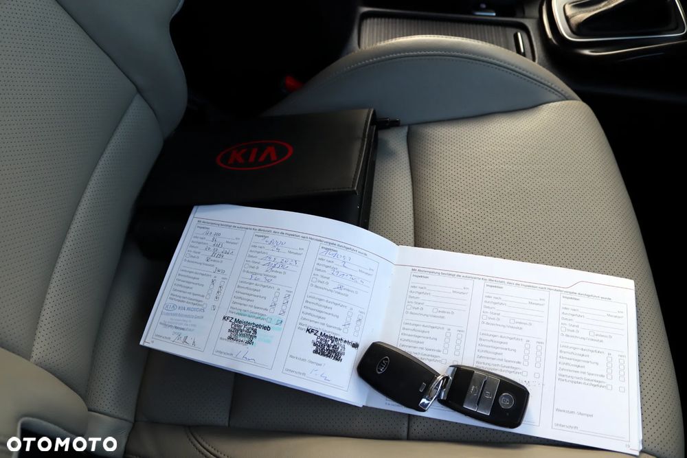 Kia Carens 1.7 CRDi L 7os - 38