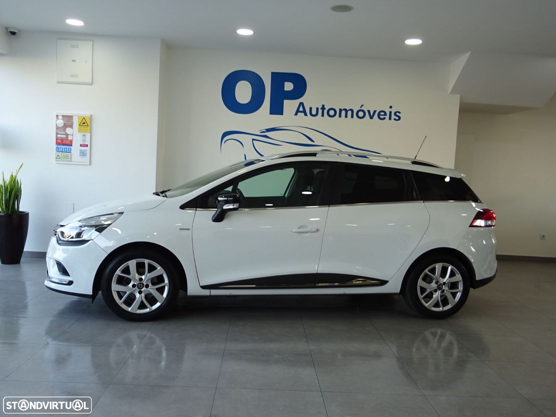 Renault Clio Sport Tourer 1.5 dCi Limited - 3