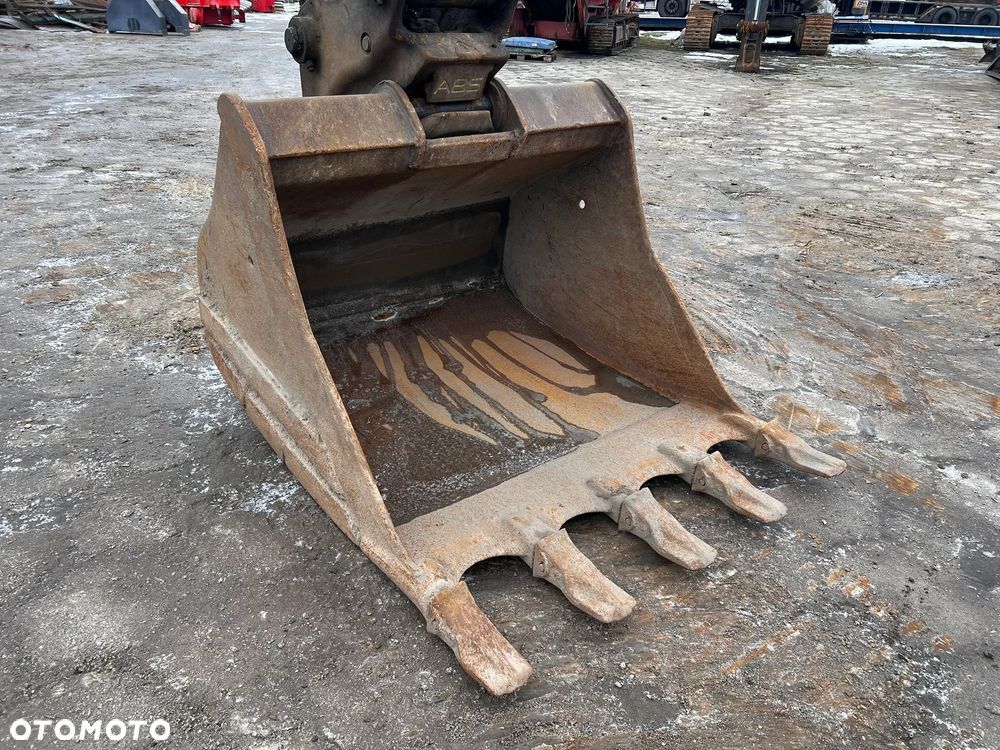 Volvo EC220 EL - 12