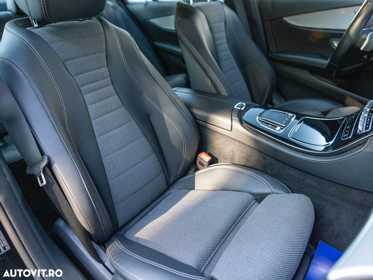 Mercedes-Benz E 300 de 4MATIC Aut. - 25