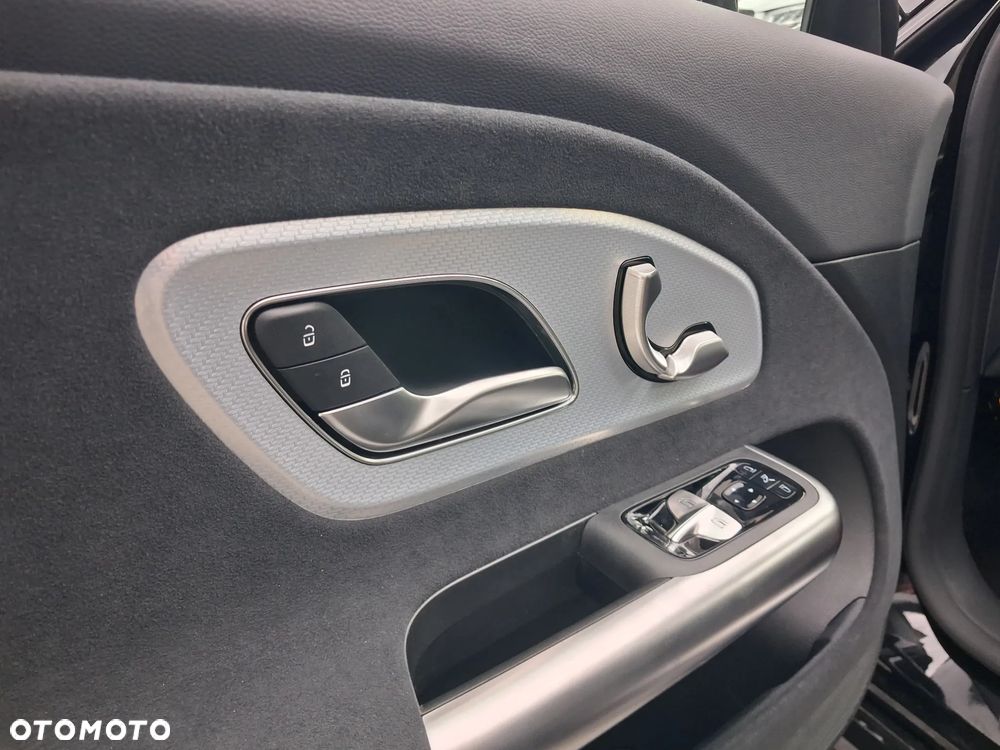 Mercedes-Benz CLA 200 mHEV 4-Matic 8G-DCT - 11