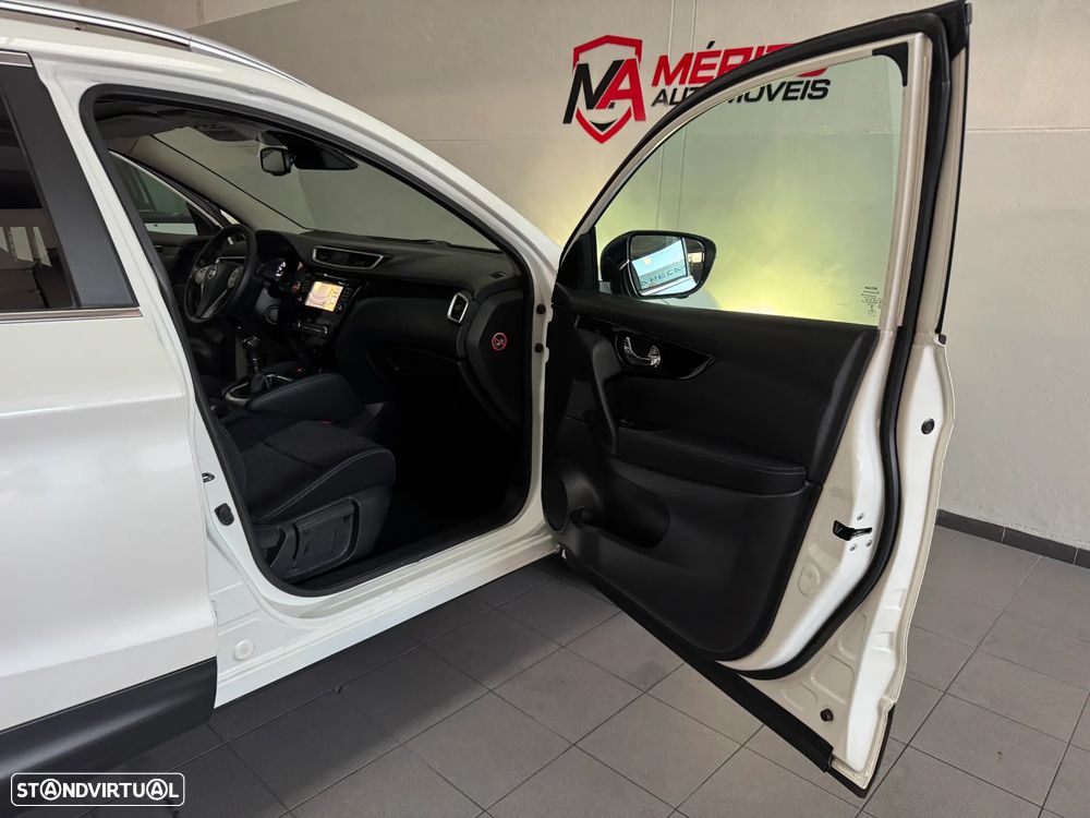 Nissan Qashqai 1.2 DIG-T TEKNA+ - 17