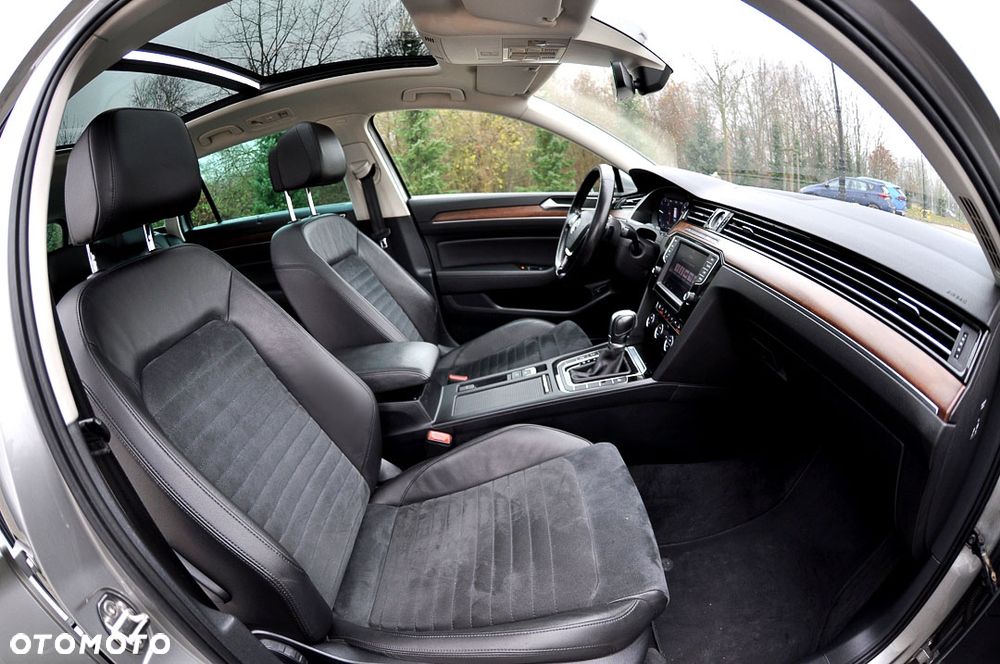 Volkswagen Passat 2.0 TDI SCR DSG Elegance - 23