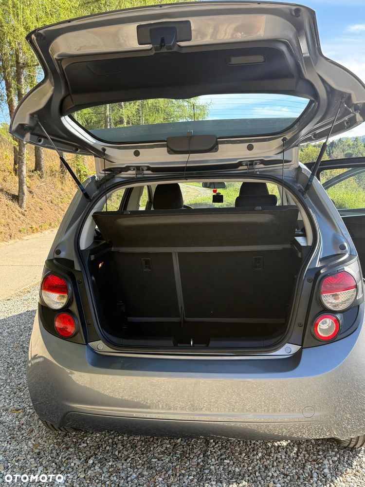 Chevrolet Aveo - 10