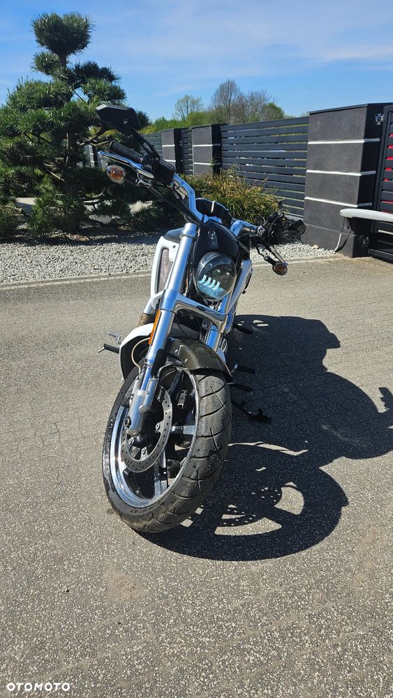 Harley-Davidson V-Rod Muscle - 14