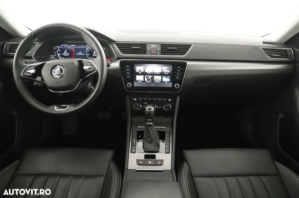 Skoda Superb 2.0 TDI DSG Style - 11