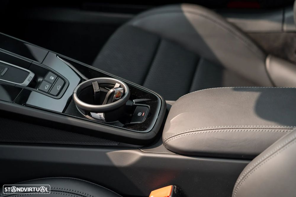 Porsche 911 (992) Carrera T PDK - 17