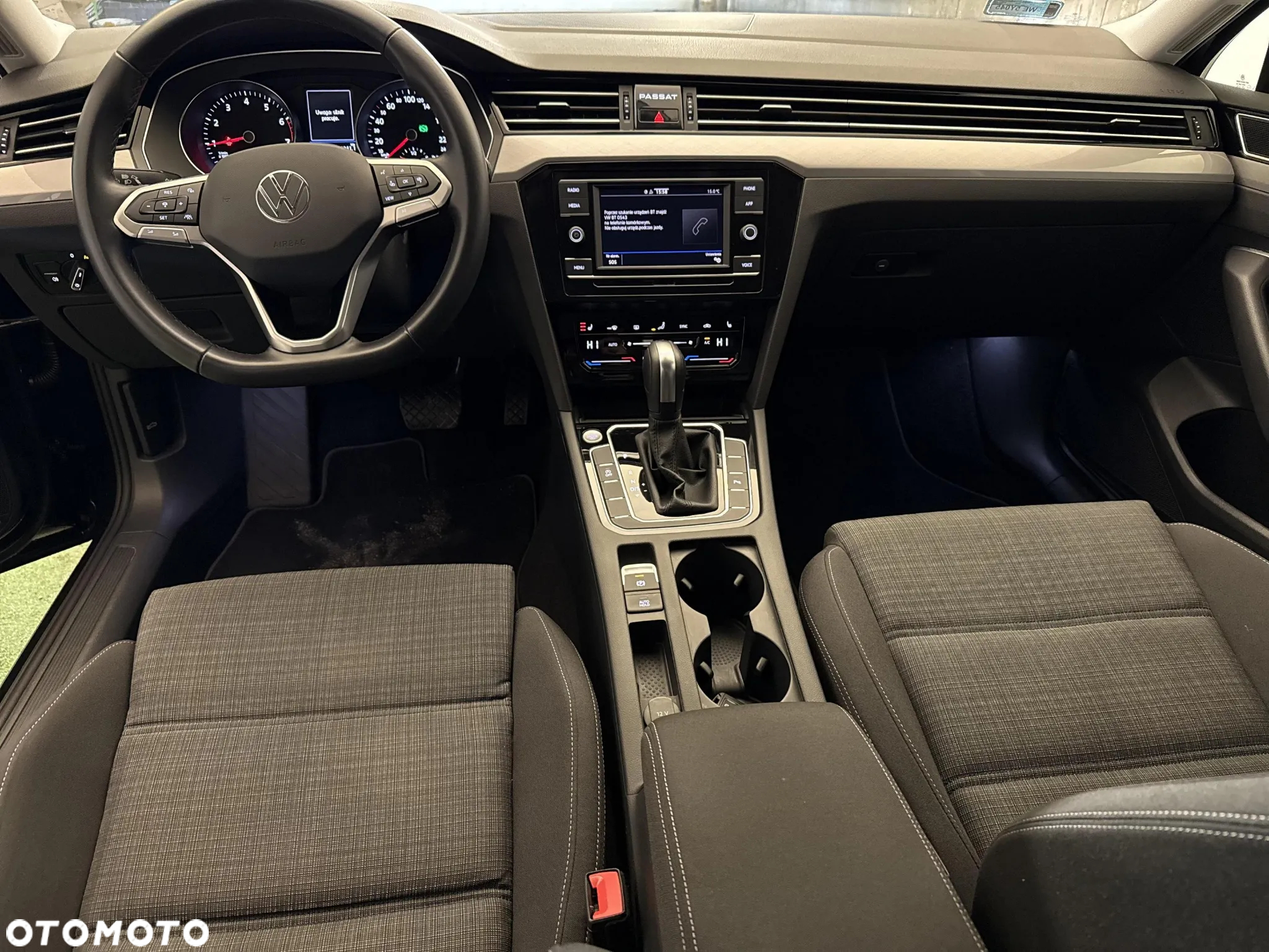 Volkswagen Passat - 22