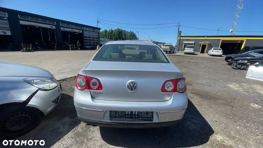 VW PASSAT B6 na części!!! Kolor : LA7W - 4