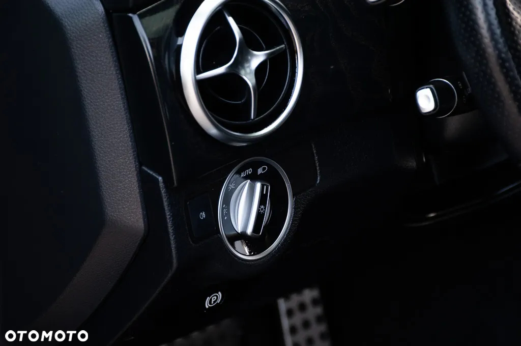 Mercedes-Benz GLK 220 CDI 4Matic (BlueEFFICIENCY) 7G-TRONIC - 25