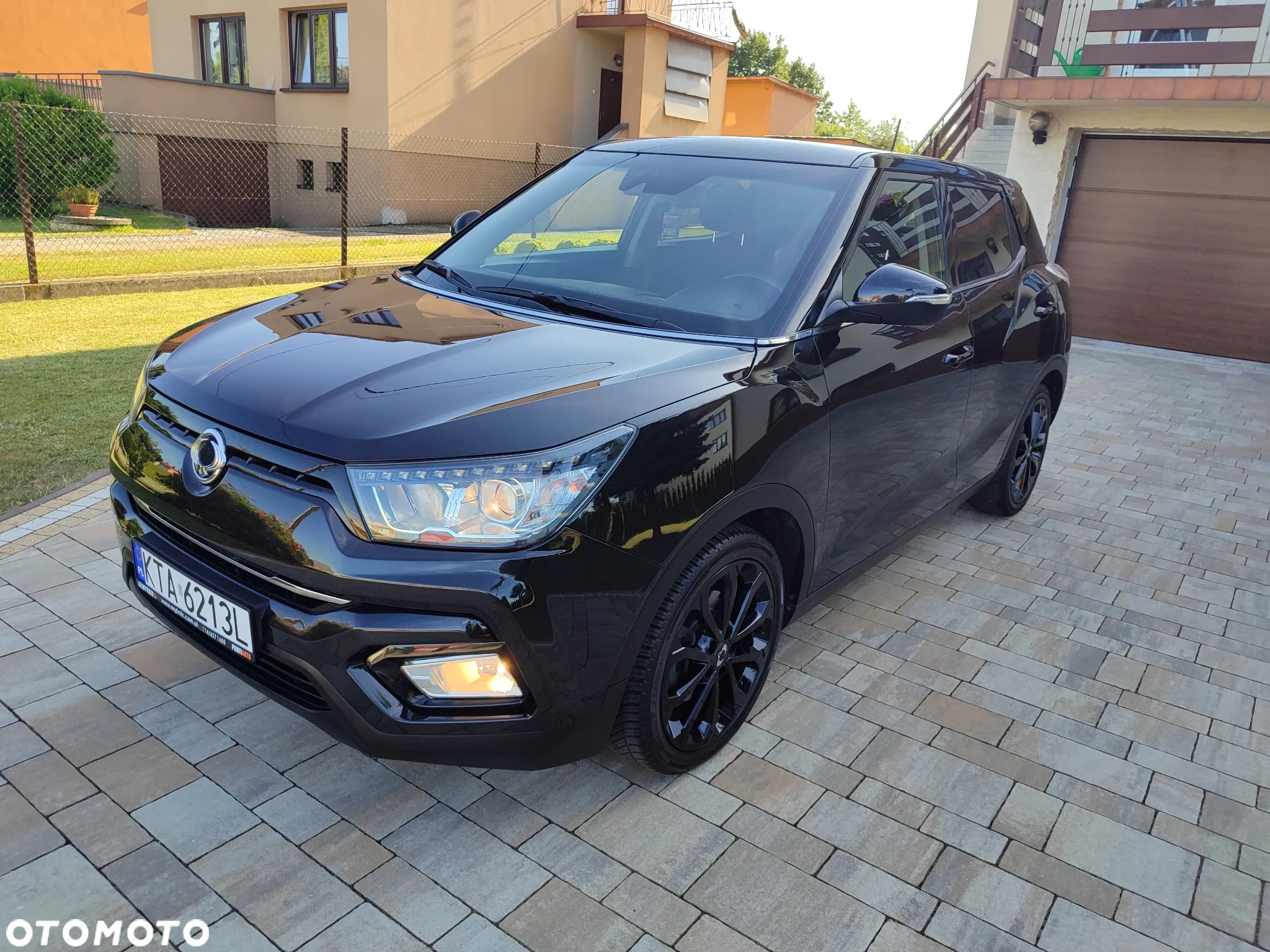 SsangYong/KGM Tivoli 1.6 Crystal Base - 32