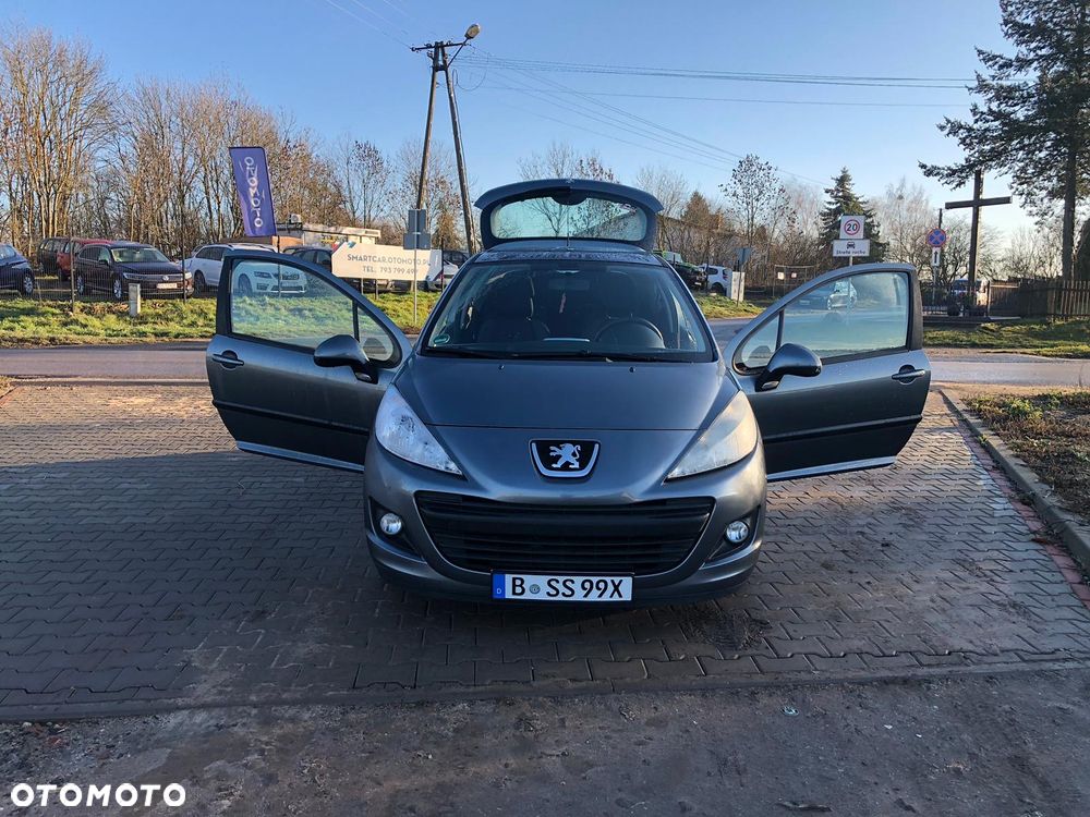Peugeot 207 1.4 - 23