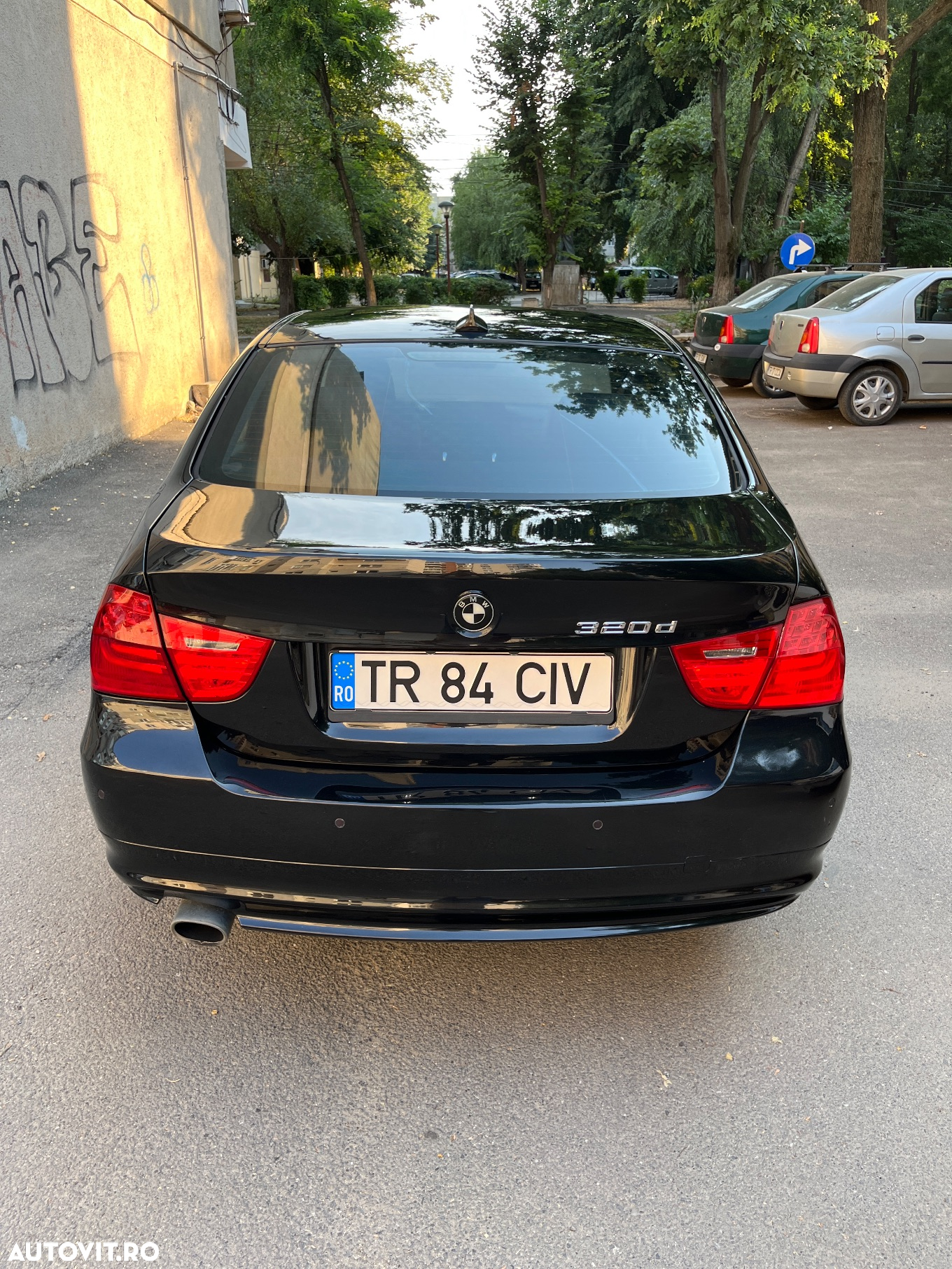 BMW Seria 3 320d - 4