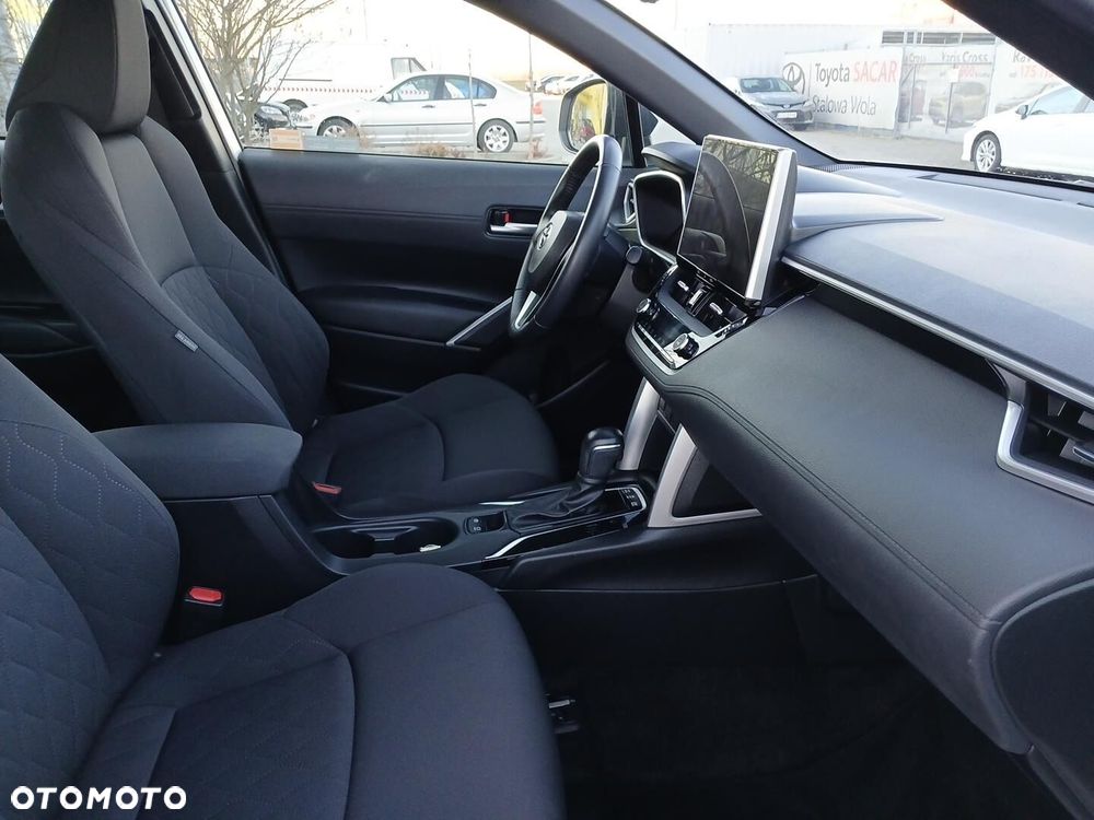 Toyota Corolla Cross - 9
