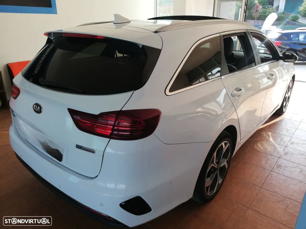 Kia Ceed SW 1.6 CRDi Eco-Dynamics+ (48V Mild-Hybrid) Spirit - 4