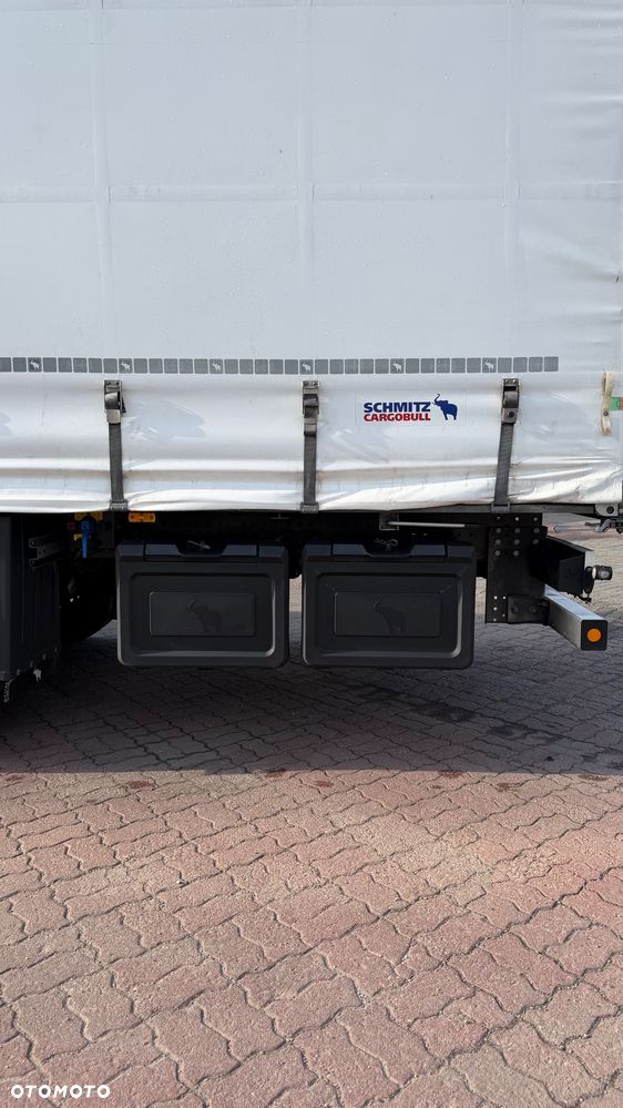 Schmitz Cargobull Varios - Mega - 4
