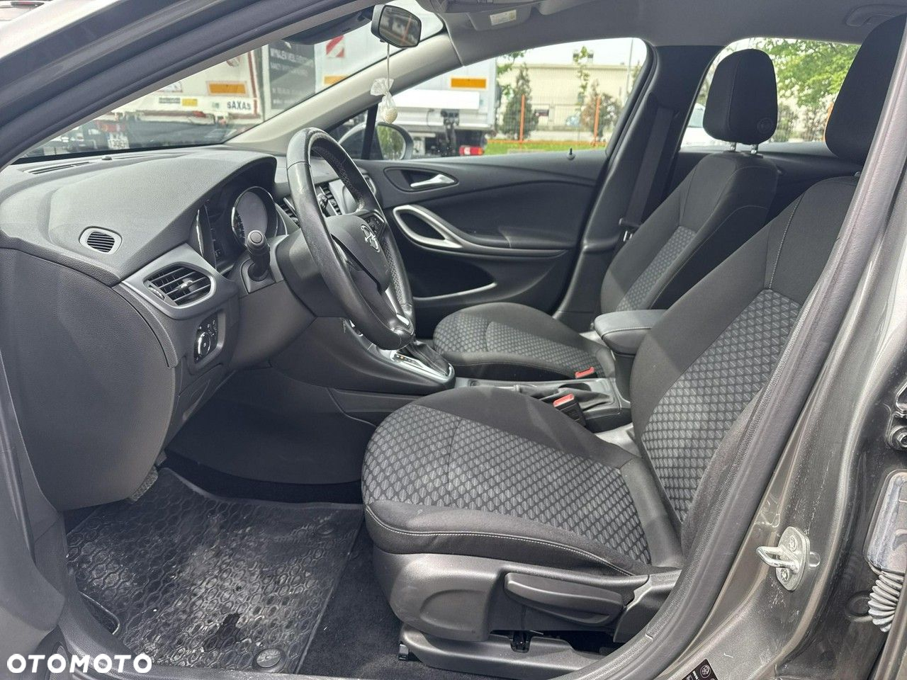 Opel Astra V 1.4 T Edition S&S - 11