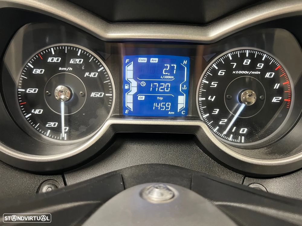 Yamaha X-Max - 9