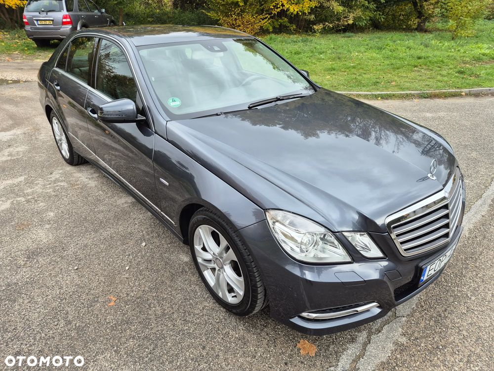 Mercedes-Benz Klasa E 200 CGI BlueEFFICIENCY Automatik Avantgarde - 20