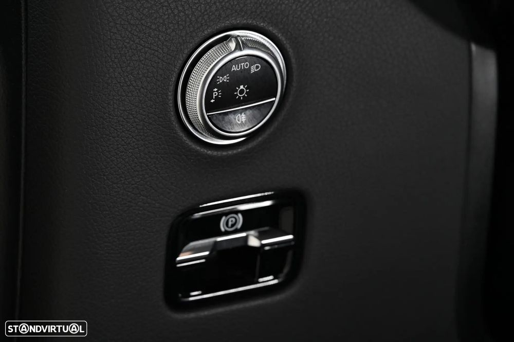 Mercedes-Benz GLC 300 e 4Matic - 23