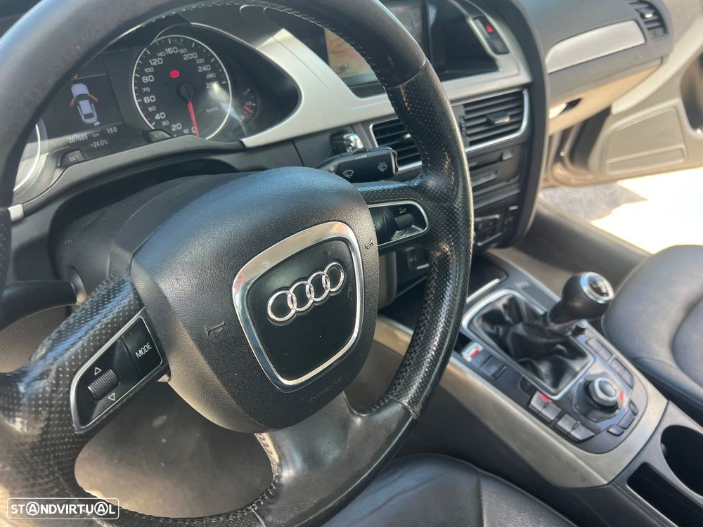 Audi A4 2.0 TDI S-line - 28
