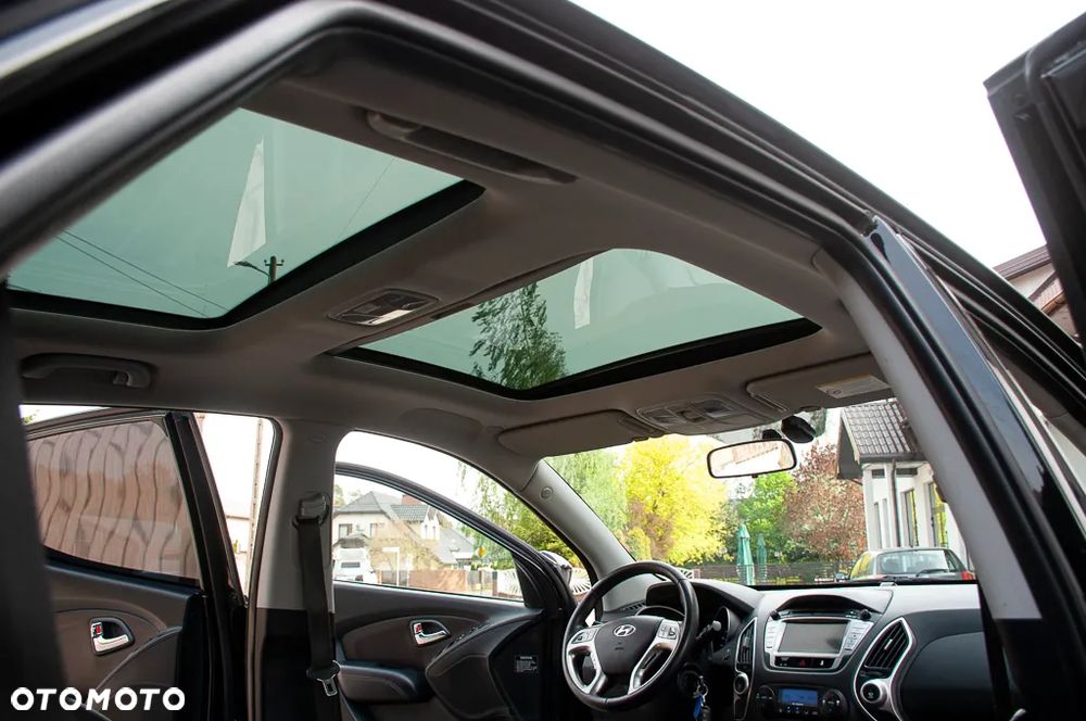 Hyundai ix35 2.0 CRDi 4WD Automatik Premium - 27