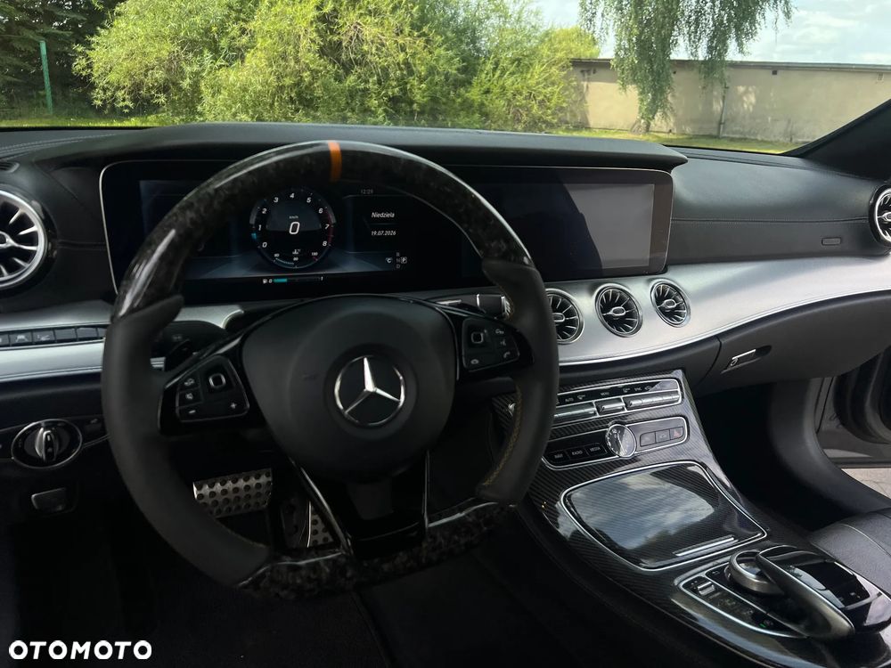 Mercedes-Benz Klasa E 200 9G-TRONIC AMG Line - 13