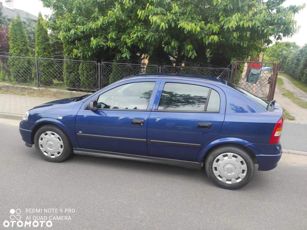 Opel Astra - 16