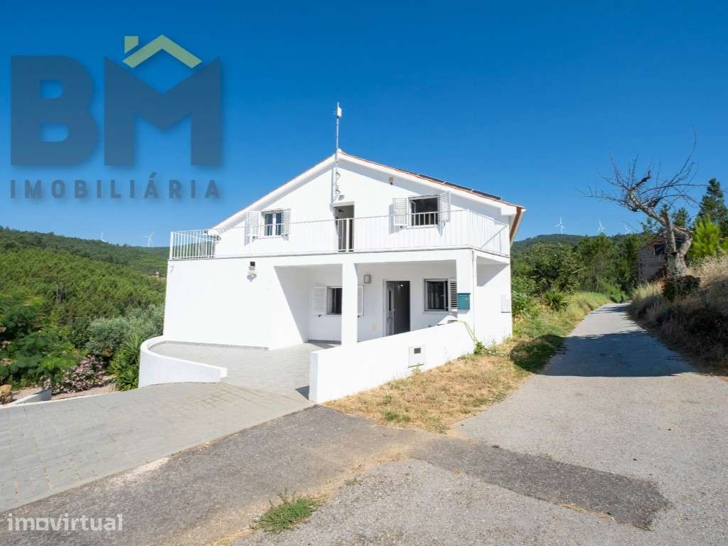 Moradia T3 com jardim e terraço - Grande imagem: 2/37