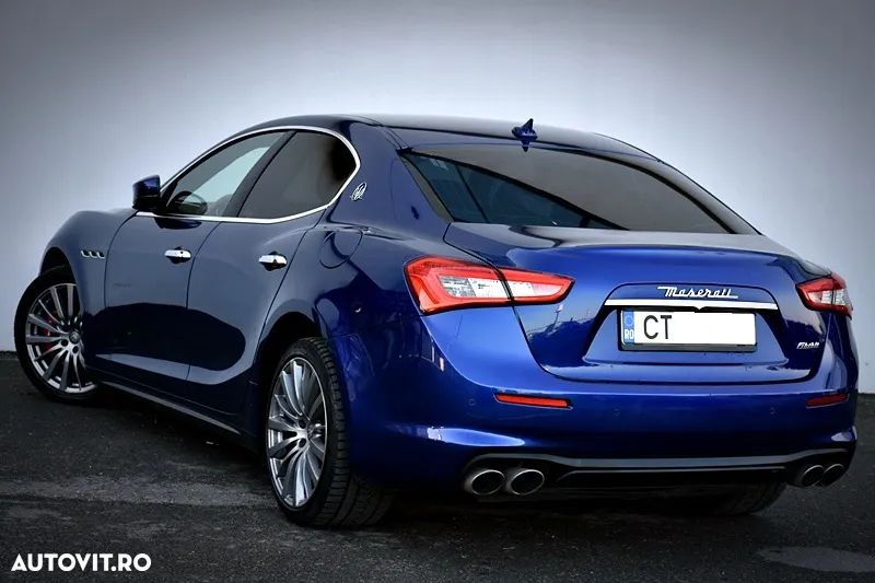 Maserati Ghibli - 6