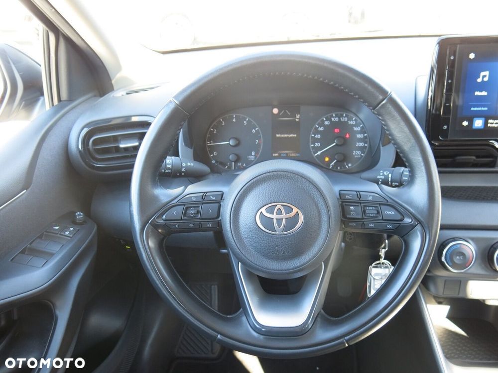 Toyota Yaris 1.5 Comfort - 13