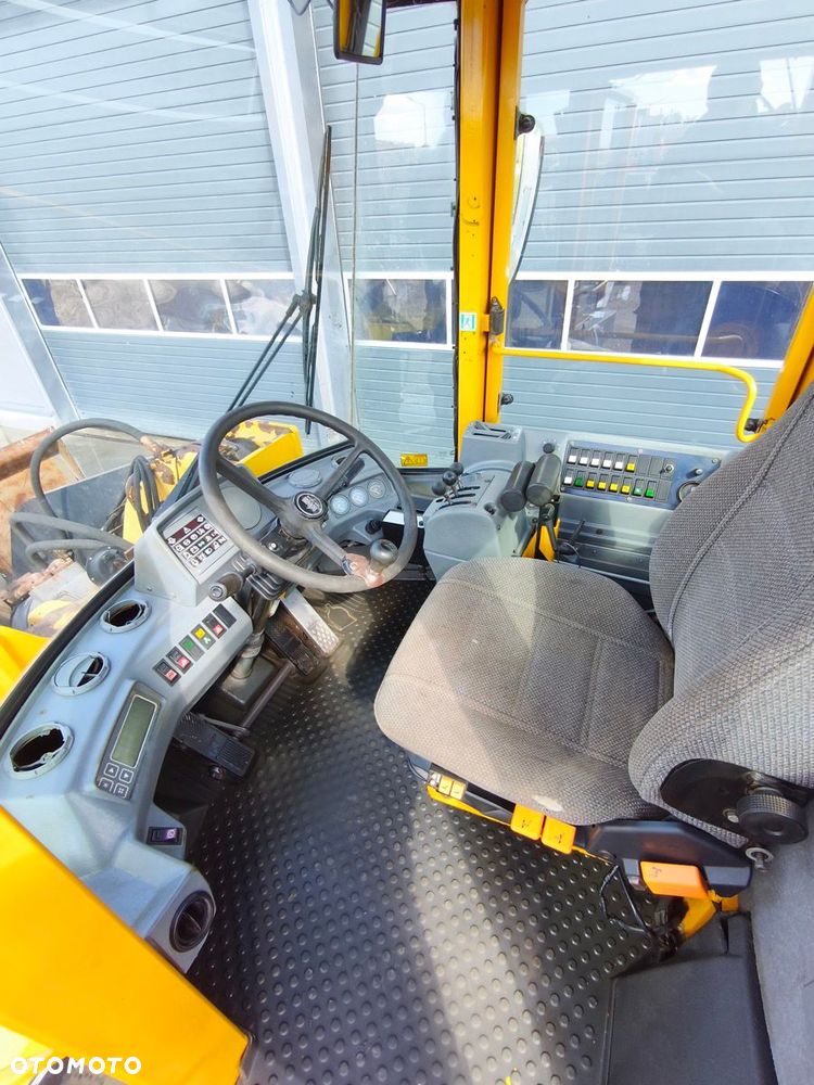Volvo L180C - 6