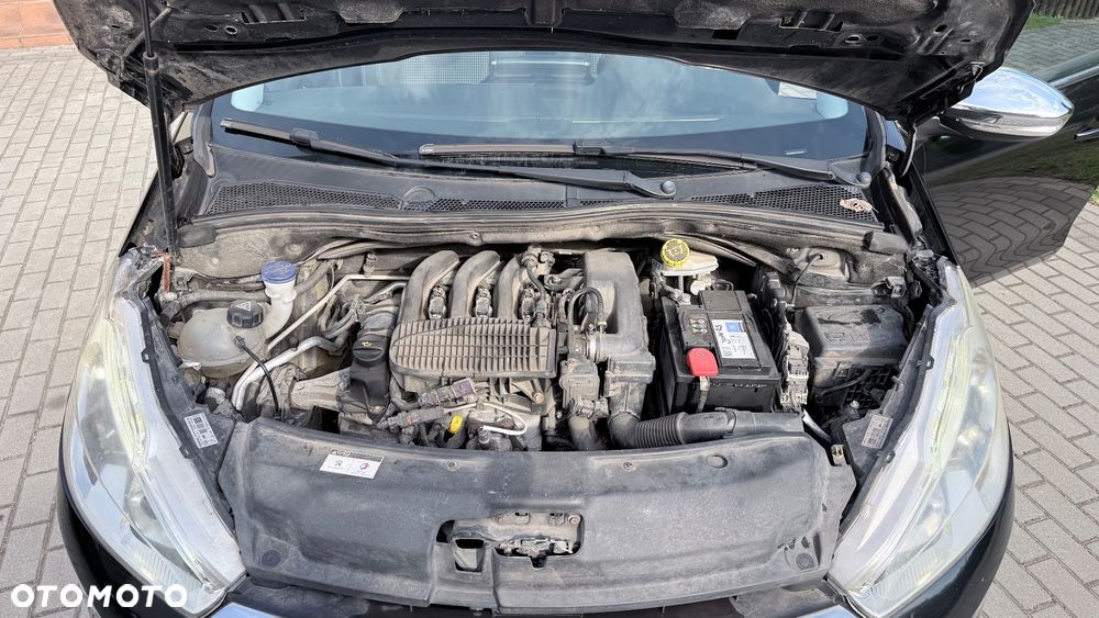 Peugeot 208 82 VTI Allure - 22