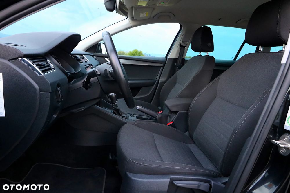 Skoda Octavia 2.0 TDI Drive DSG - 32