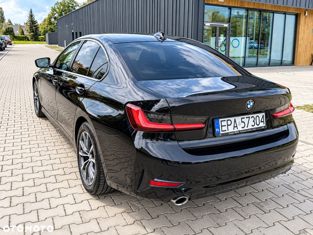 BMW Seria 3 320e Luxury Line sport - 13