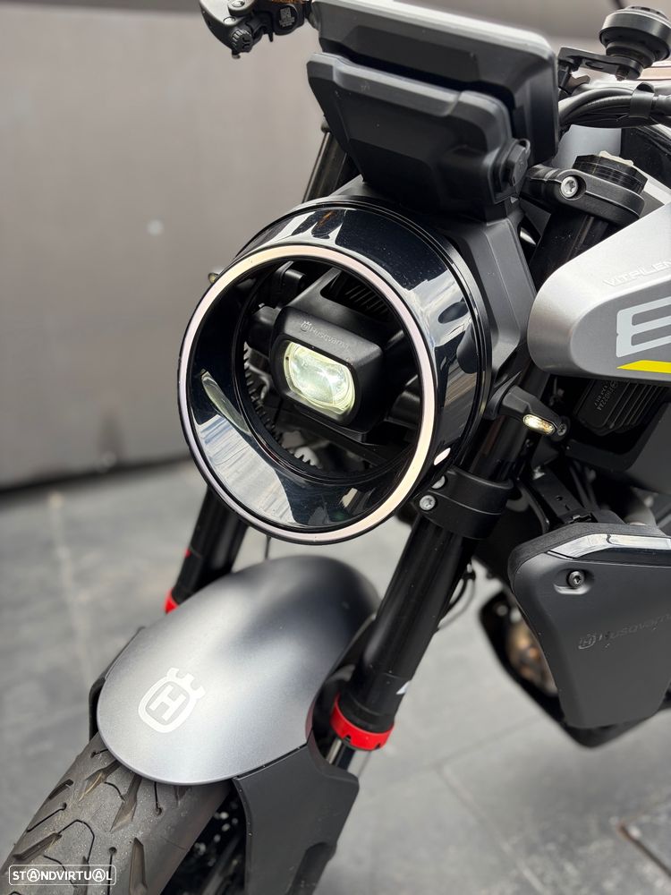 Husqvarna Vitpilen 701 - 2