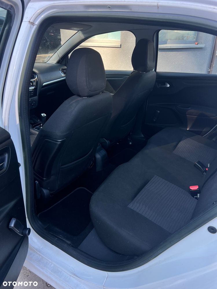 Peugeot 301 1.2 Pure Tech Active S&S ETG - 7