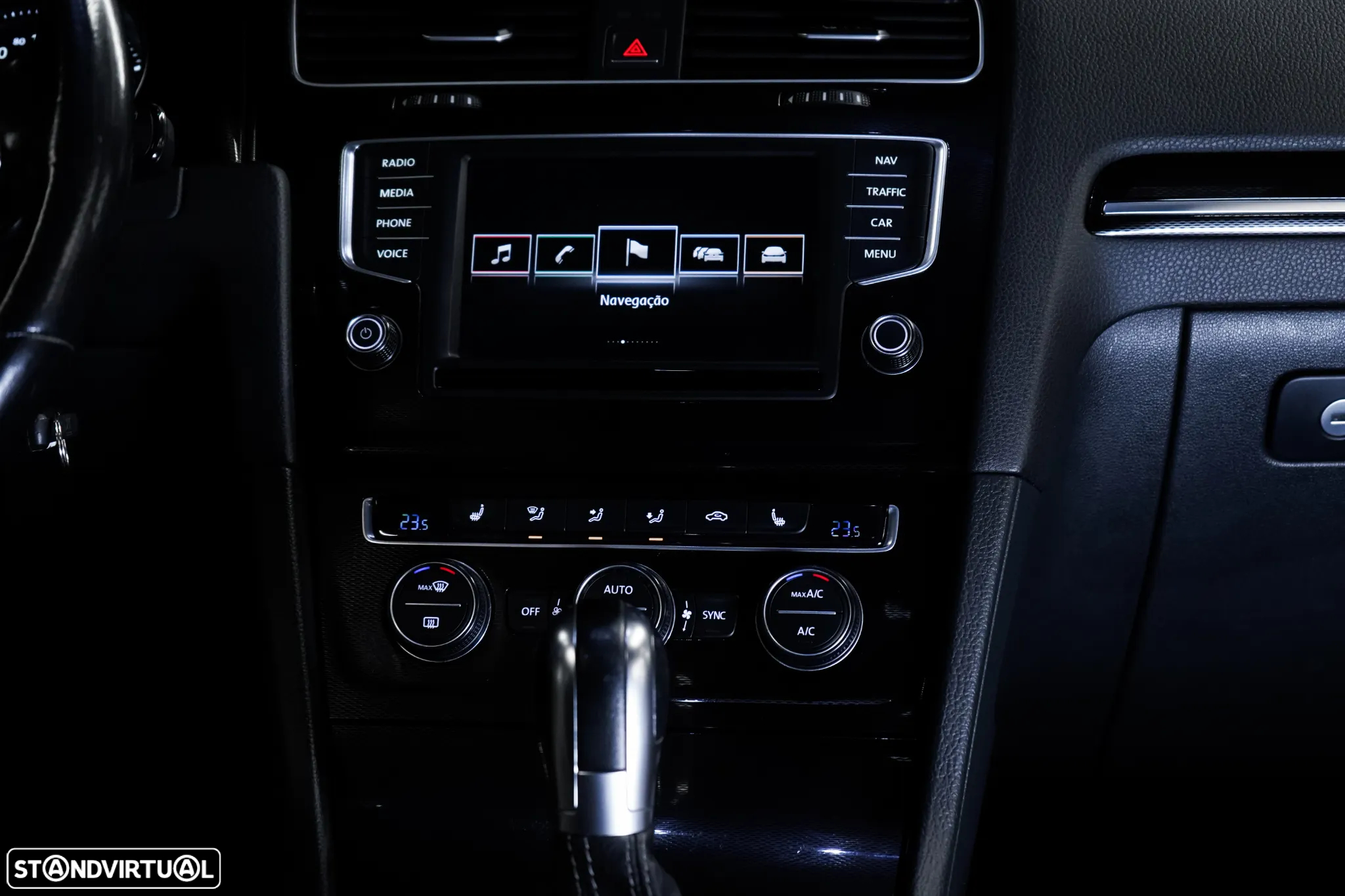VW Golf 2.0 TDI GTD DSG - 29
