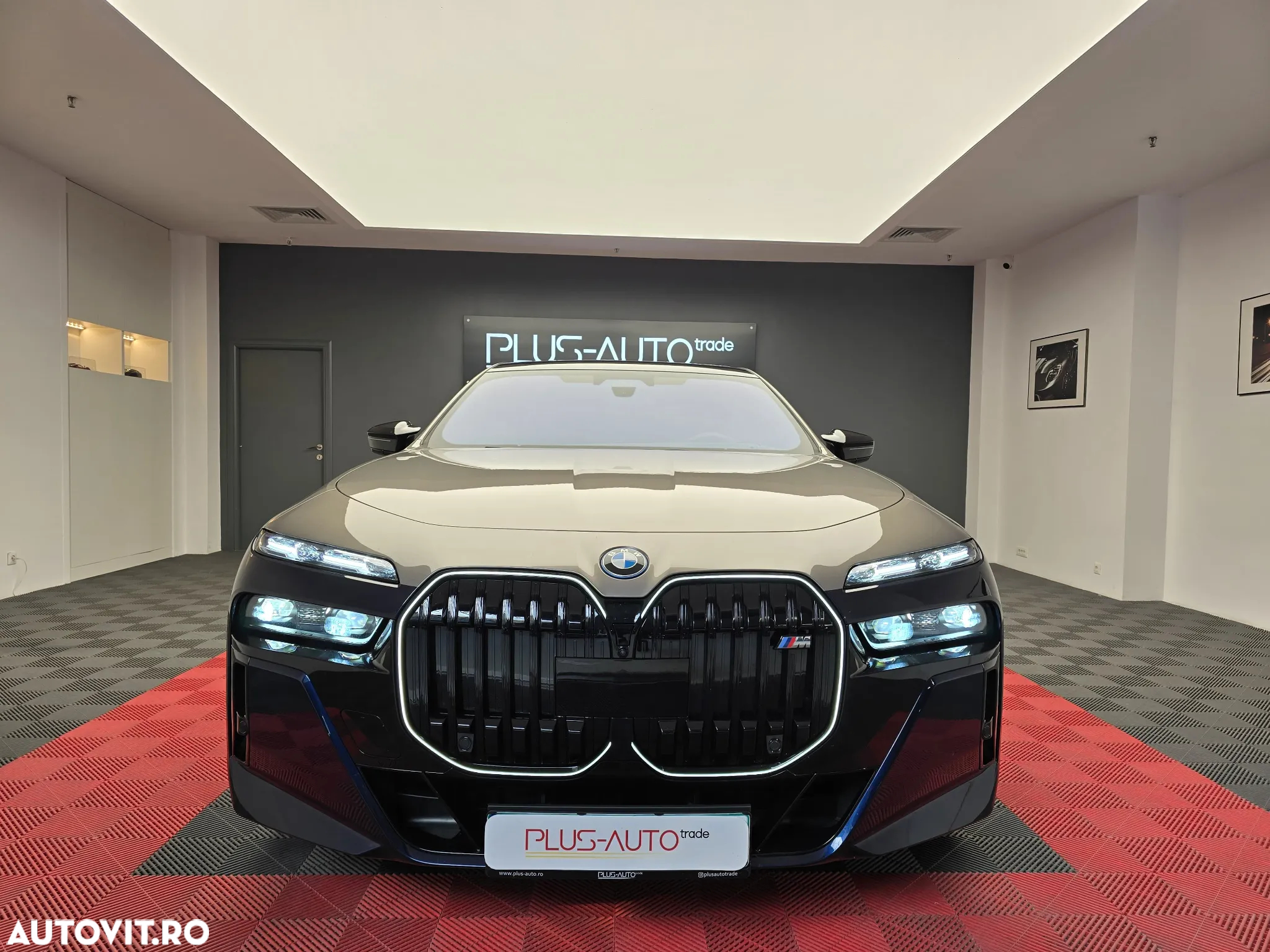 BMW i7 M70 xDrive - 3