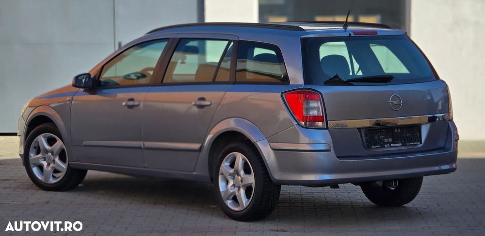 Opel Astra 1.6 NAVI - 3