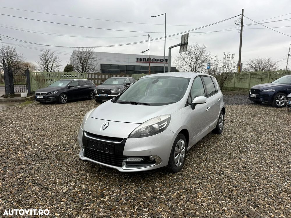 Renault Megane ENERGY dCi 110 Start & Stop Paris Business - 12