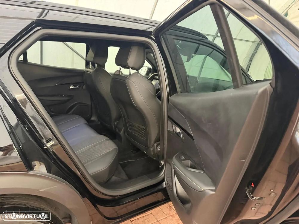 Peugeot 2008 1.5 BlueHDi GT Pack EAT8 - 33
