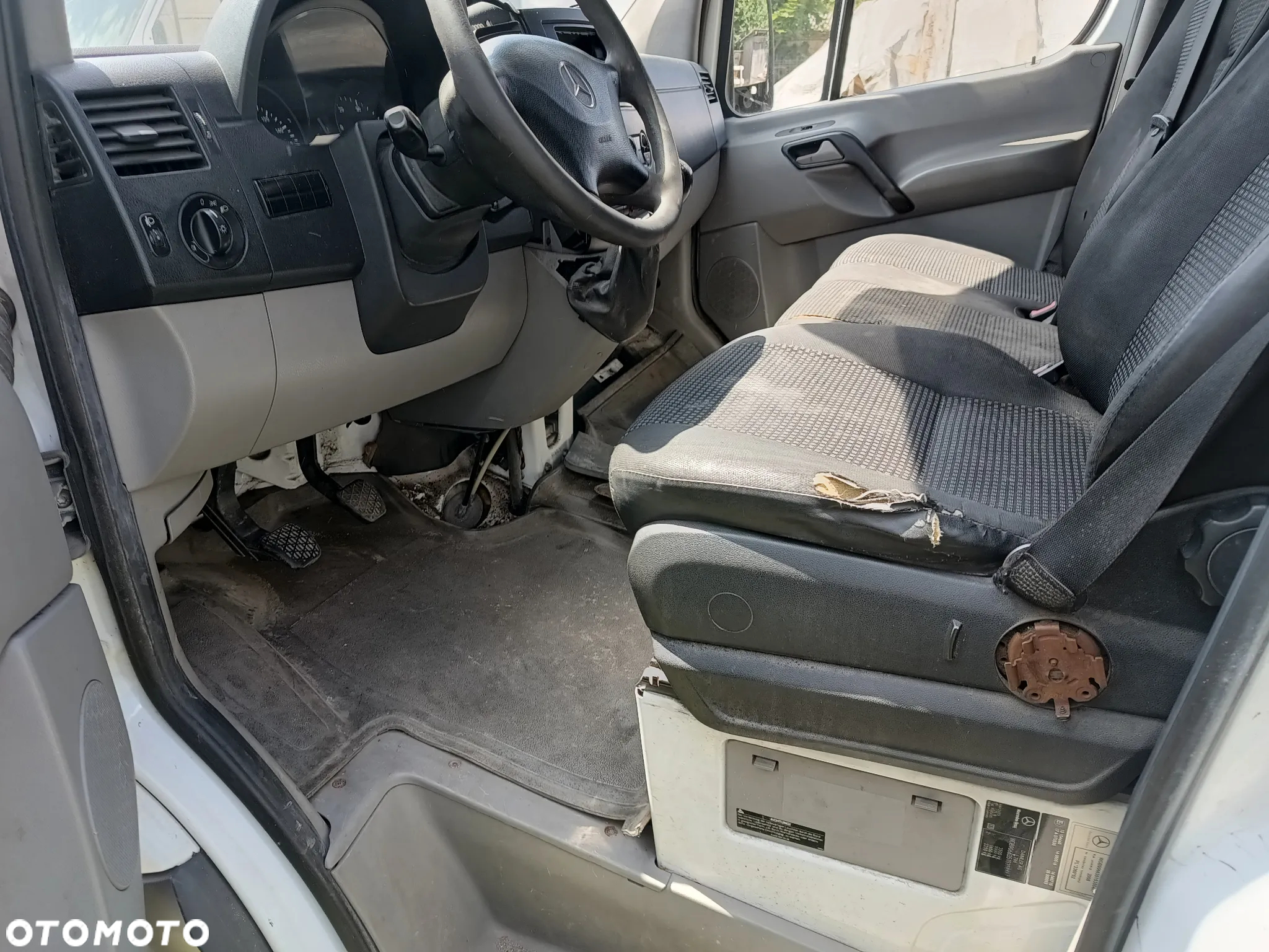 Mercedes-Benz Sprinter - 10