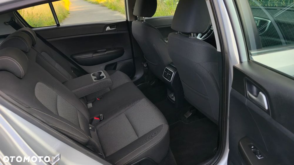 Kia Sportage 1.6 GDI 2WD SPIRIT - 32