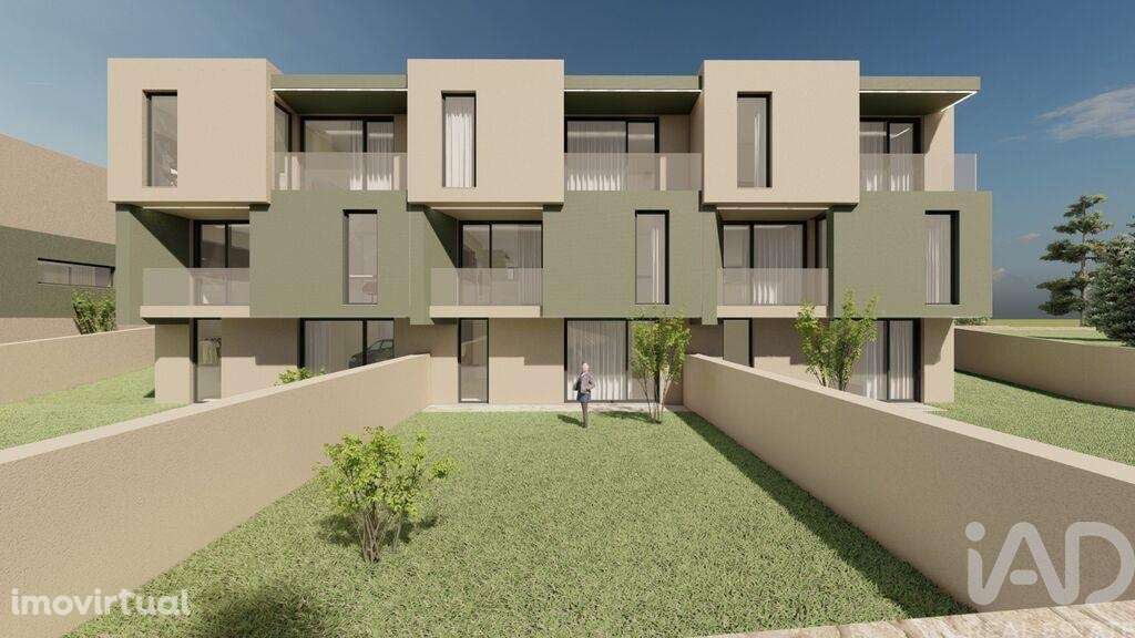 Casa T3 em Fradelos de 200,00 m2 - Grande imagem: 2/11