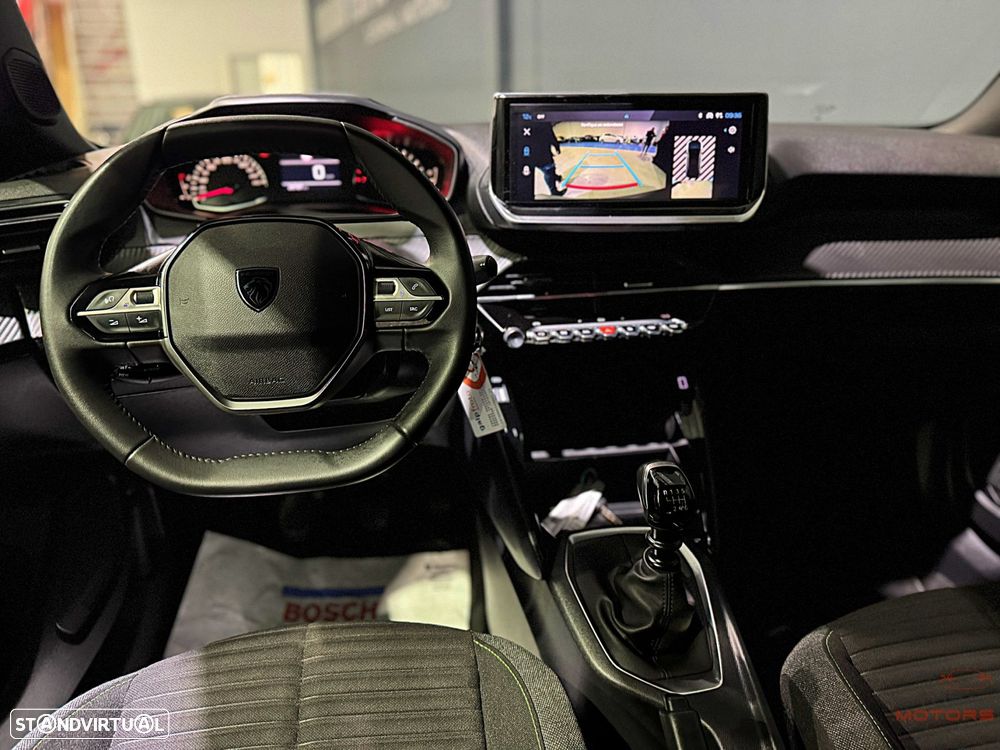 Peugeot 2008 1.2 PureTech SE Style - 19