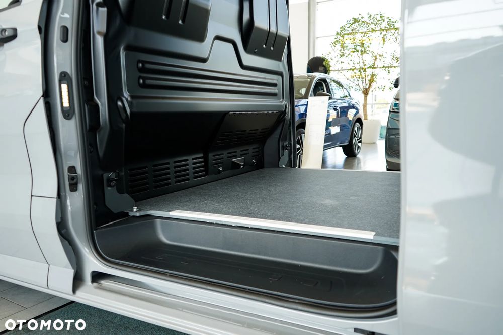 Volkswagen Transporter T7 - 17