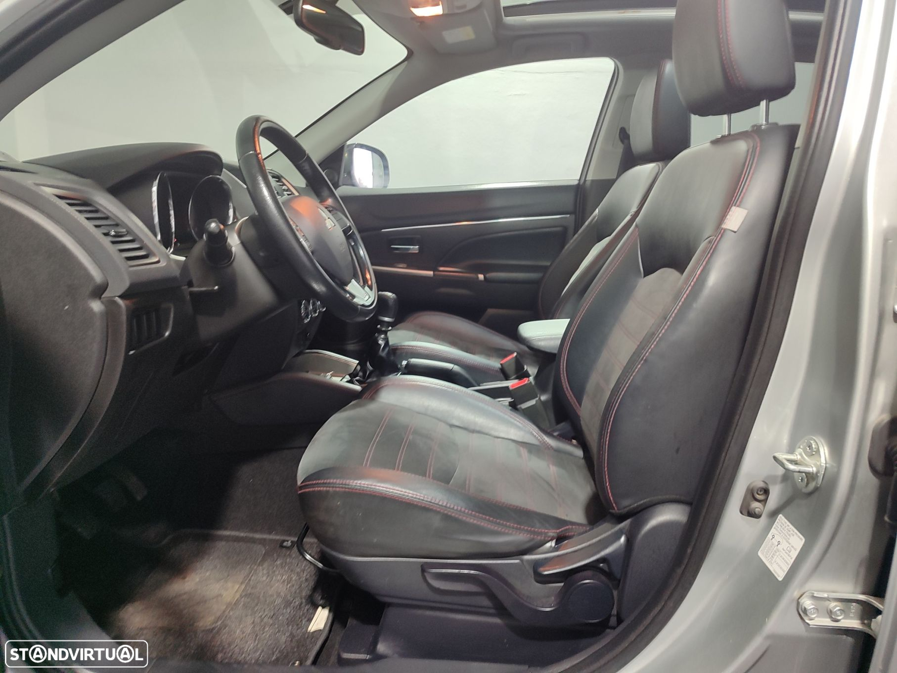 Mitsubishi ASX 1.6 DI-D Instyle Connect Edition - 14