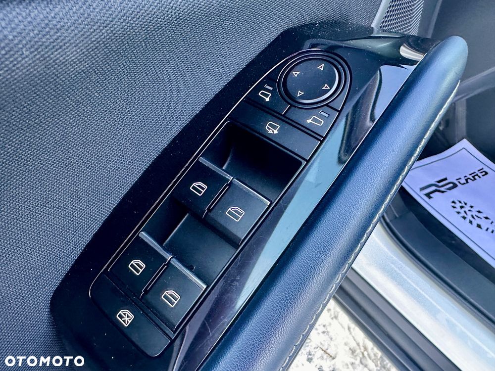 Mazda CX-30 2.0 mHEV Hikari 2WD - 18