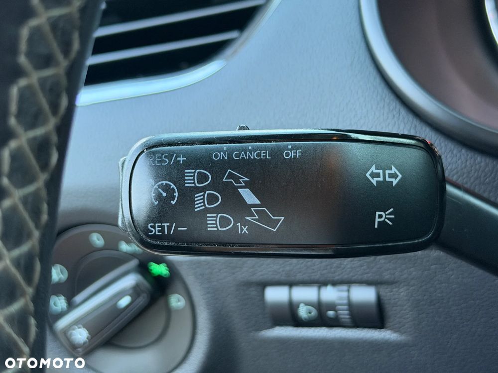 Skoda Octavia 1.6 TDI DPF Elegance - 17